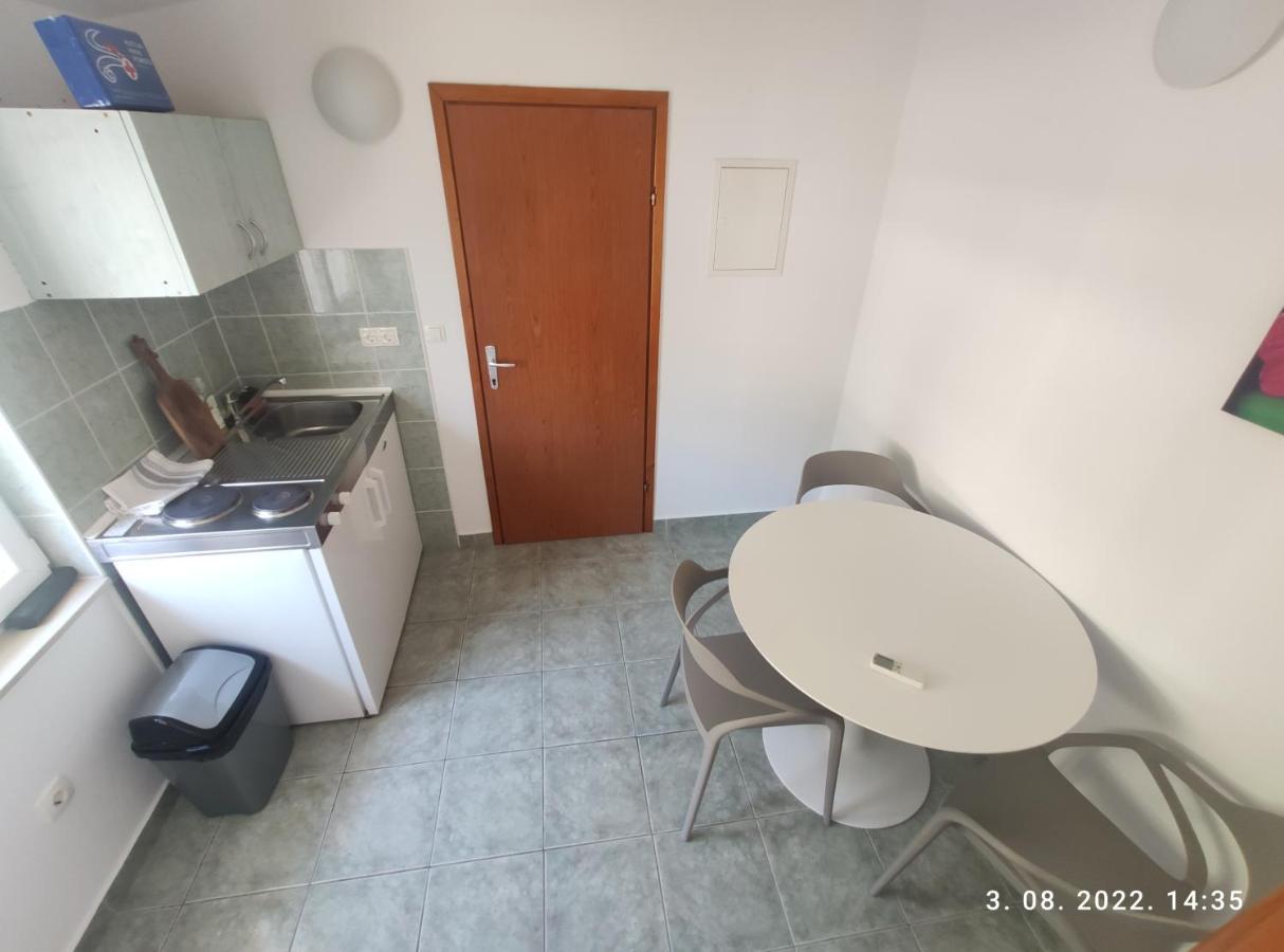 Aqua Apartments Omis Bagian luar foto