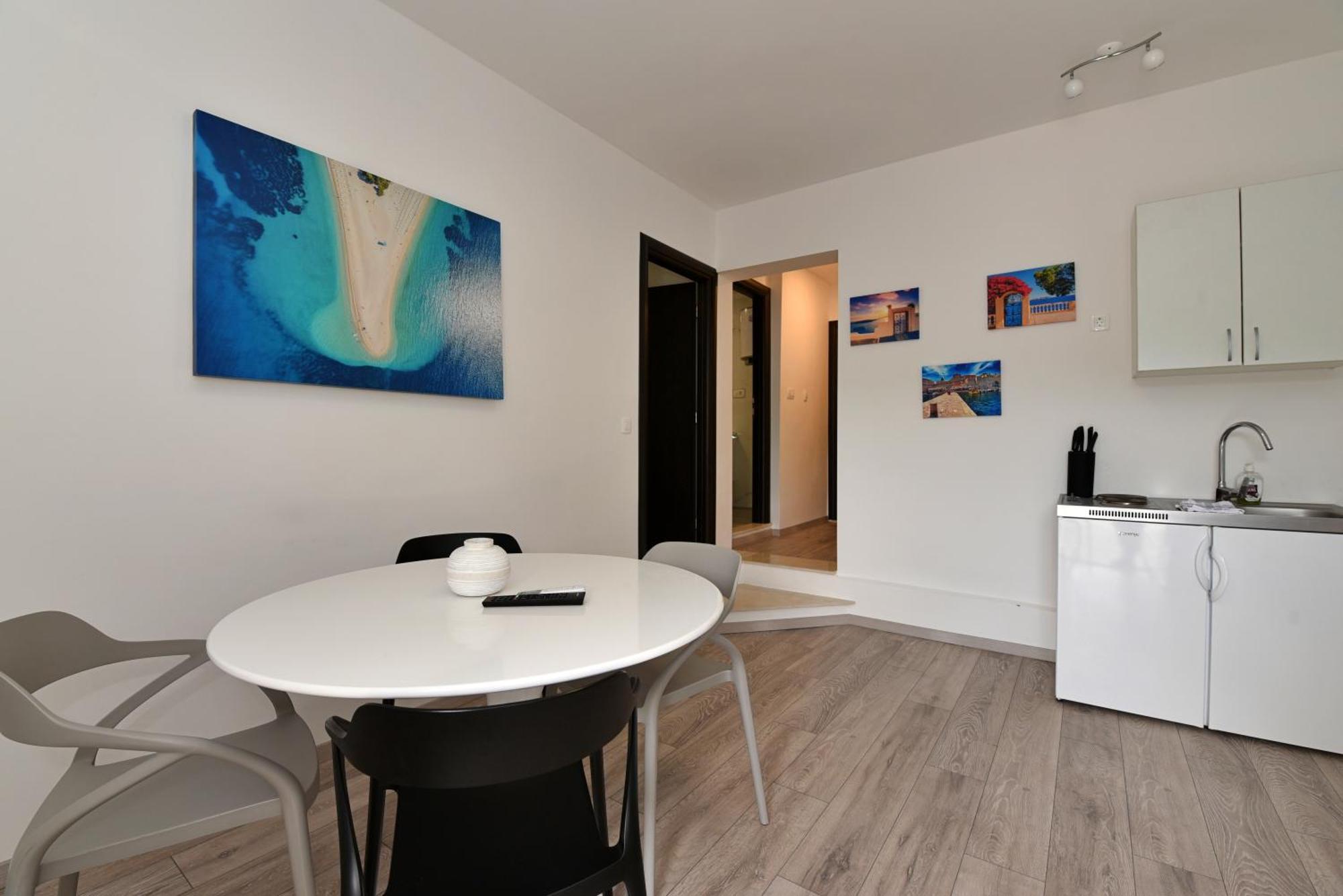 Aqua Apartments Omis Bagian luar foto